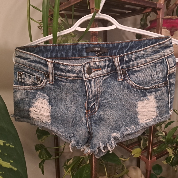 Cute shorts - Picture 1 of 2